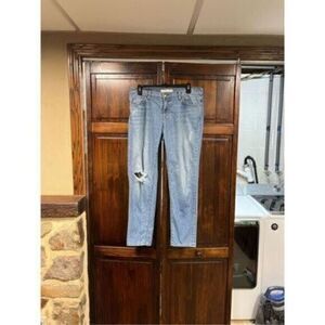 J Brand Straight leg distressed blue jeans size 28